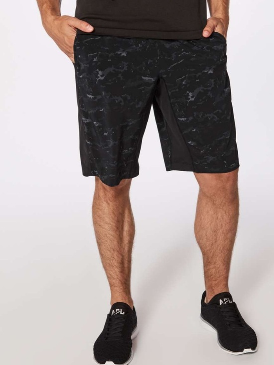 lululemon athletica Other - Lululemon T.H.E. Short Linerless 11"
The Elements Cyberspace Black Size Medium